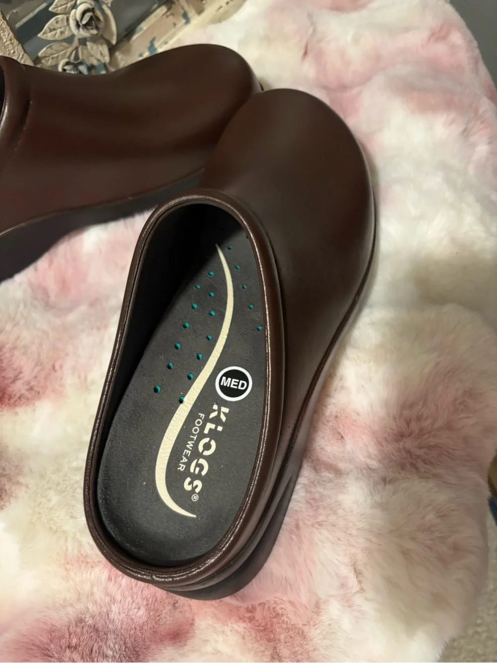 NWT KLOGS Men’s Edge Slip-Resistant Chestnut/Brown Slip-On Clogs, Size 11 M